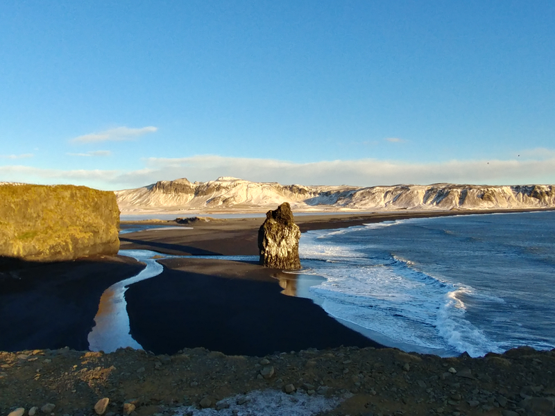Illustration for article titled Iceland - 4x4s, endless natural beauty, and winter tires.